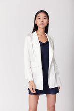 Load image into Gallery viewer, Anaphe Blazers White Ultra Light Weight Silk Blazer
