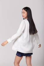 Load image into Gallery viewer, Anaphe Blazers White Ultra Light Weight Silk Blazer
